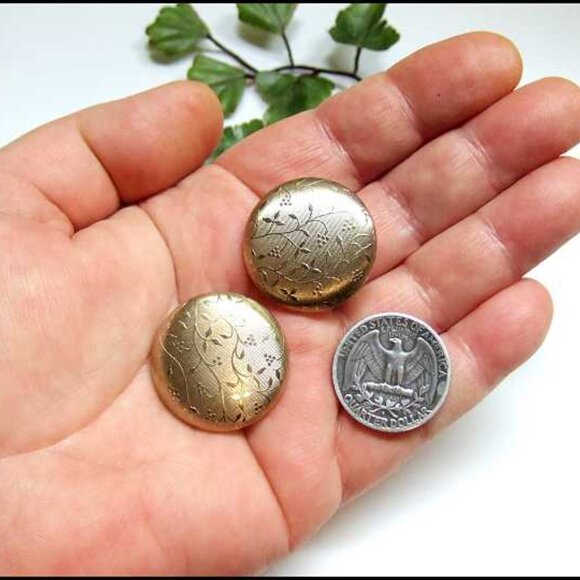 1950s Satin Gold Flower Button Vintage Clip Earrings Price 8056 - Picture 3 of 5